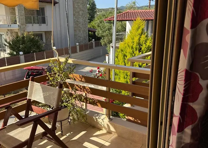 House! Case de vacanță Toroni