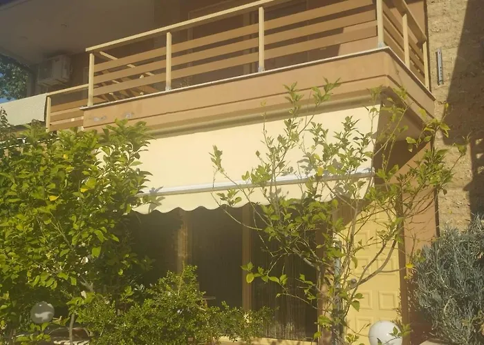 Σπίτι διακοπών House! Τορώνη