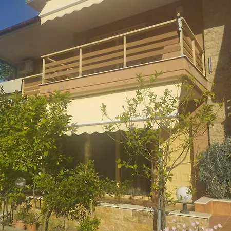 Vakantiehuis House! Toroni